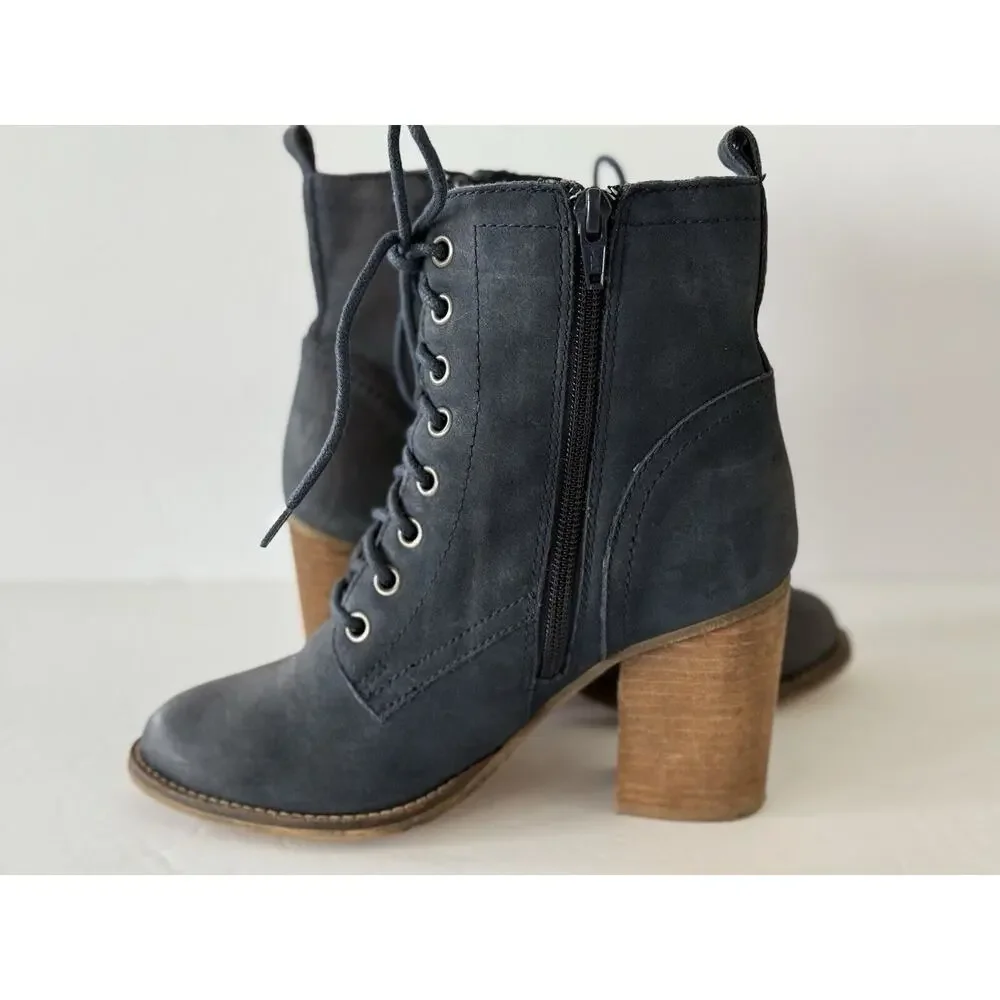 Steve Madden Lace Up Blue Suede Ankle Boots Size 6 - Granny Romantic Cottagecore